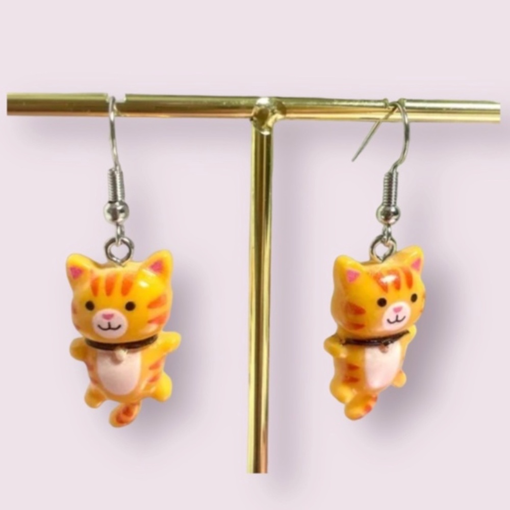 ❤️ FREE Cat Kitten Animal Drop Trendy Girly Paw Modern Art Pop Artsy Earrings